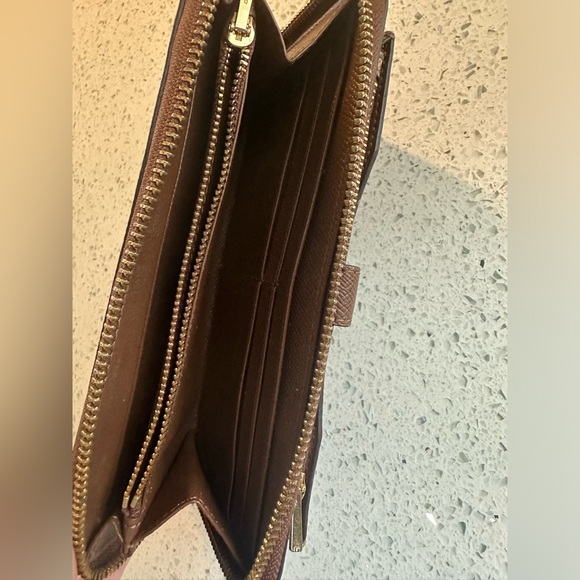 Coach Brown Leather Multifunction Wallet - Picture 3 of 12